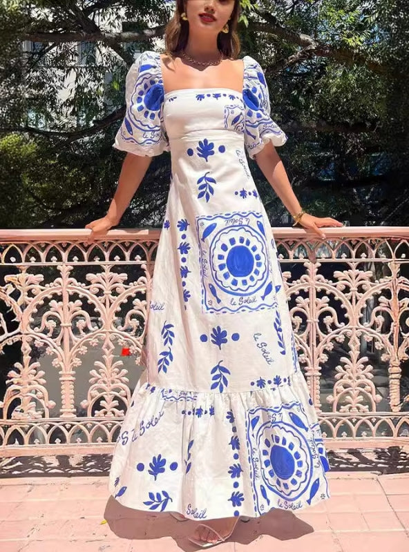 Robe ajustée imprimée épaules dénudées